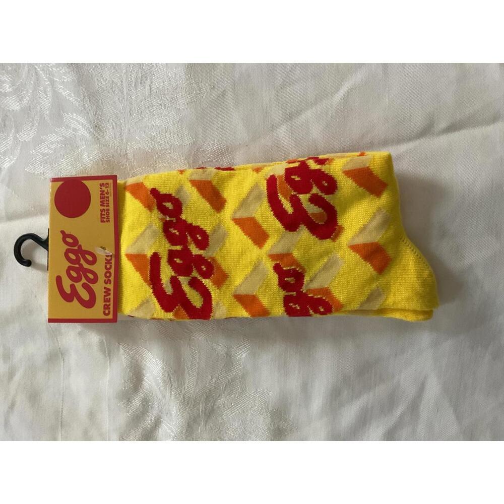 🍁Eggo Crew Socks, Men’s shoe size 6-12 novelty socks